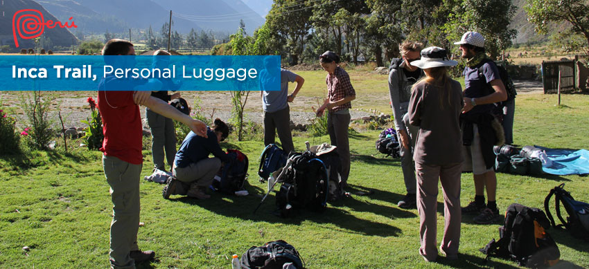 bagages de groupe sur le chemin des incas